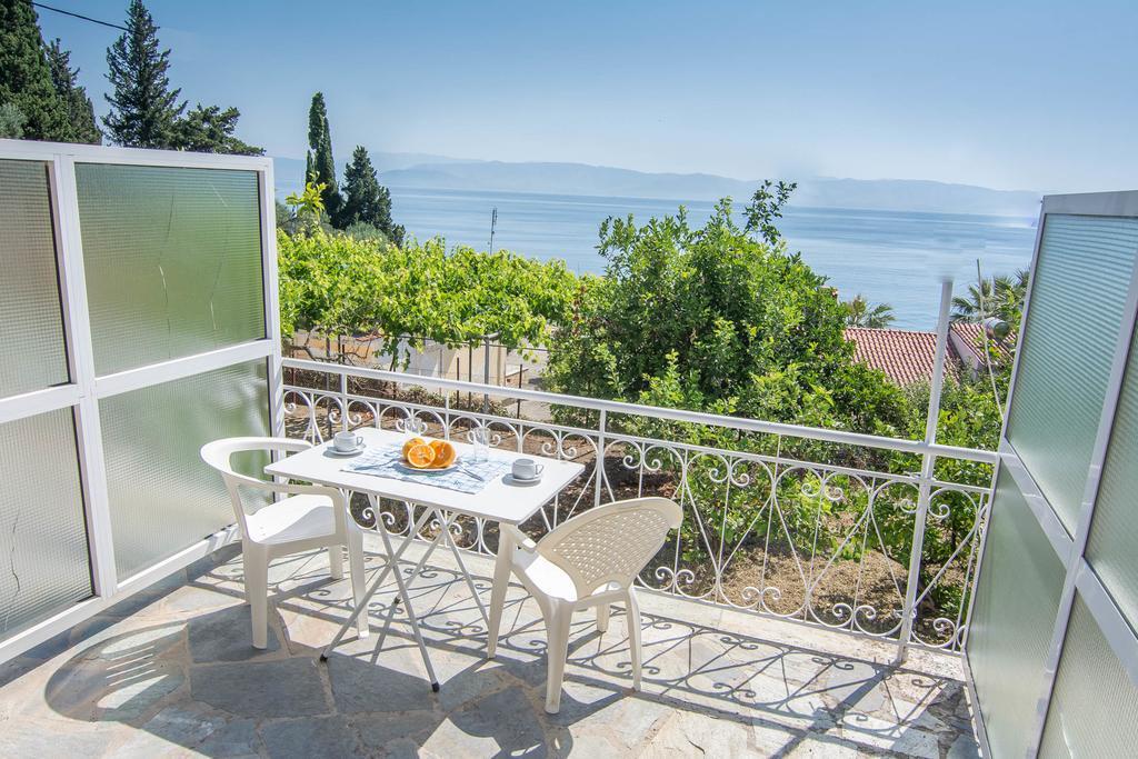 Spiti Kritikos Apartment Benitses  Ngoại thất bức ảnh
